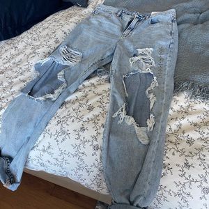 American Eagle mom jeans
